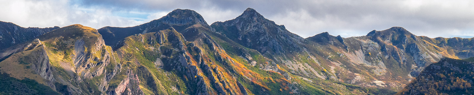 Panorámicas de Picos de Europa desde Mirador de Piedrashitas
