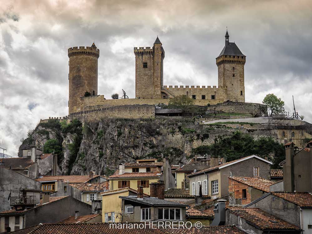 castillo de Foix pueblo medieval ruta cátara